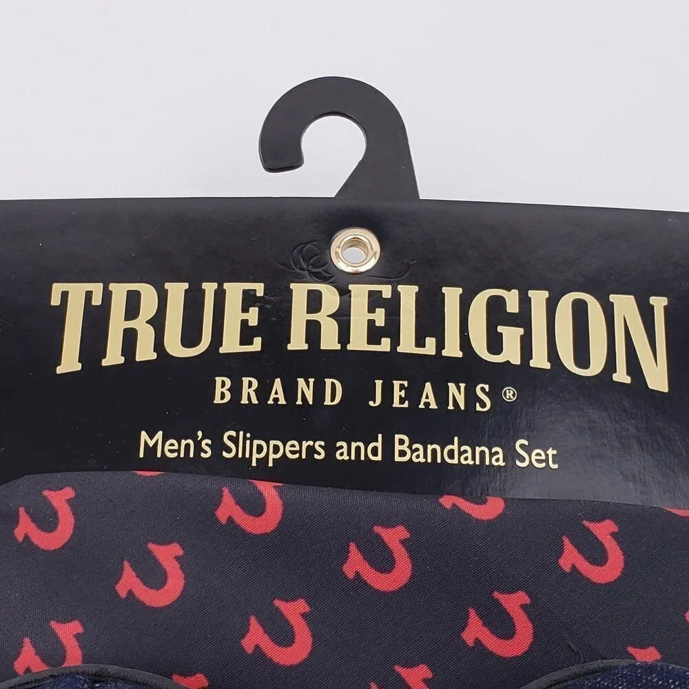 True Religion Mens Sz S 7-8 Bandana & Slipper Set